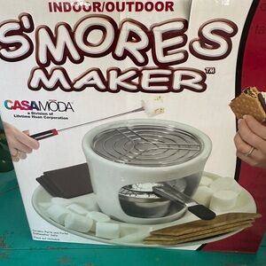 Indoor/Outdoor S'mores Maker - White